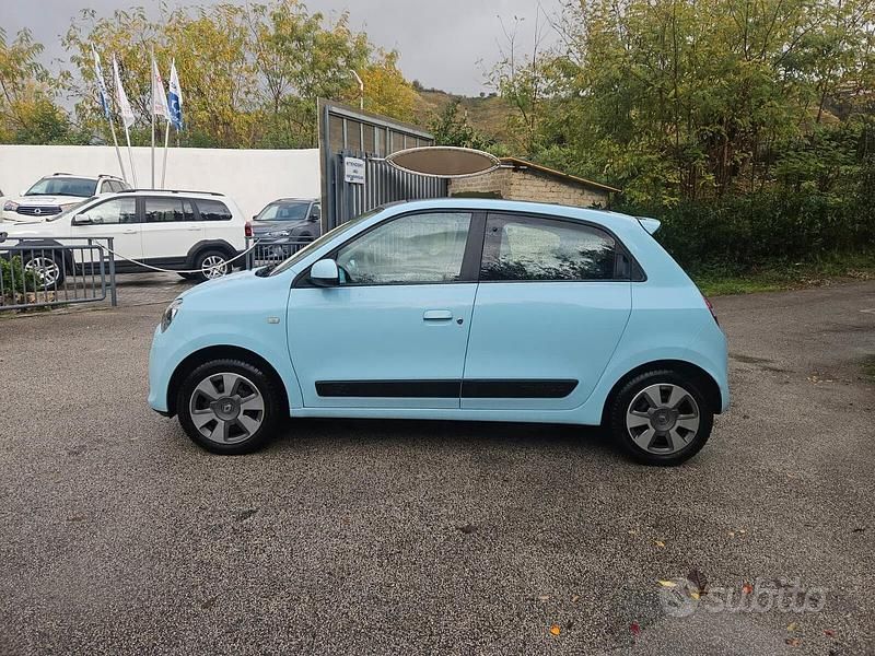 Usata Renault Twingo SE 69 CV (50 kW) 2015 Blu Utilitaria
