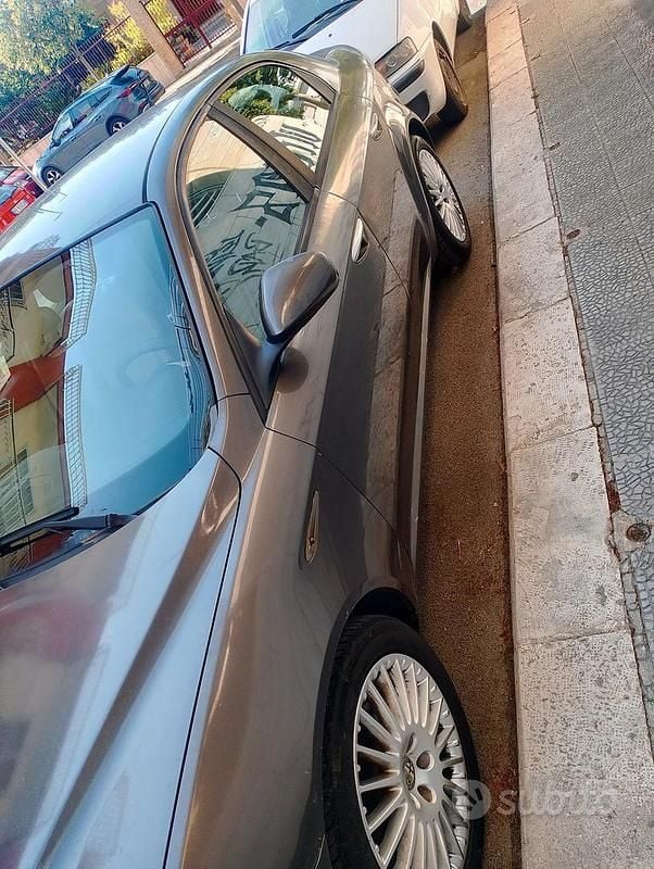 Käytetty Alfa Romeo 159 150 HP (110 kW) 2006 Harmaa Sedan