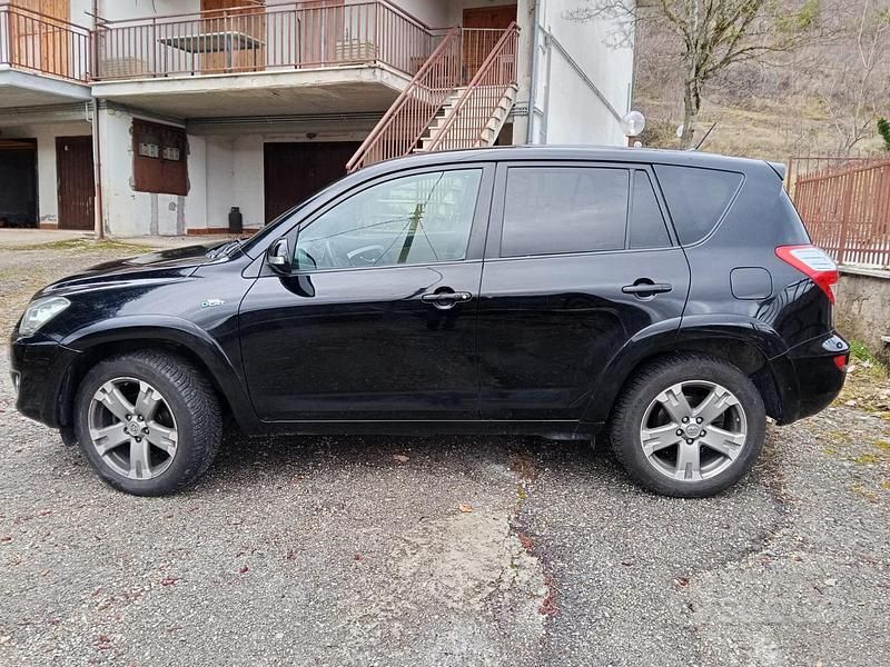 Usata Toyota RAV4 Luxury 150 CV (110 kW) 2009 Nero Station wagon
