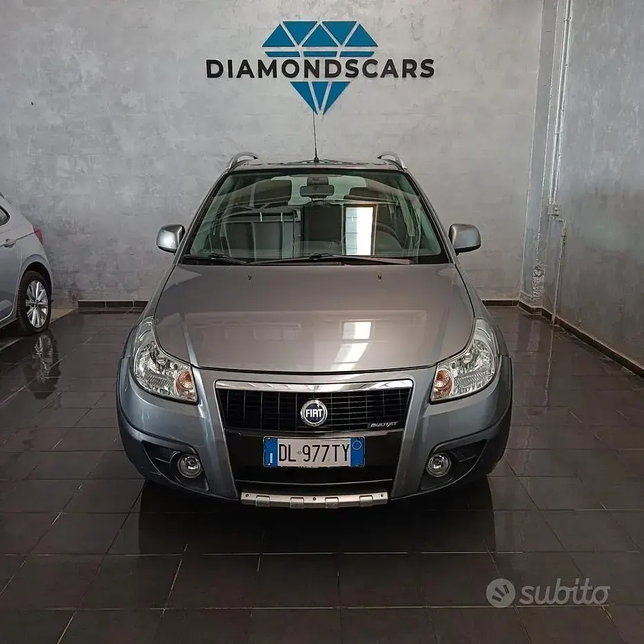 Usata Fiat Sedici Emotion 120 CV (88 kW) 2008 Grigio SUV