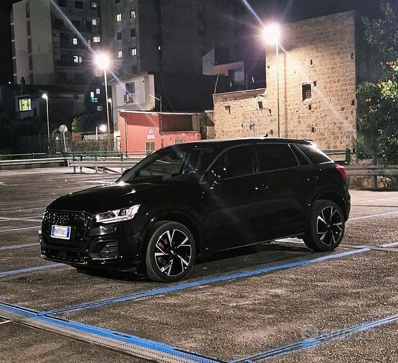 Usata Audi Q2 Ambiente 150 CV (110 kW) 2019 Nero SUV