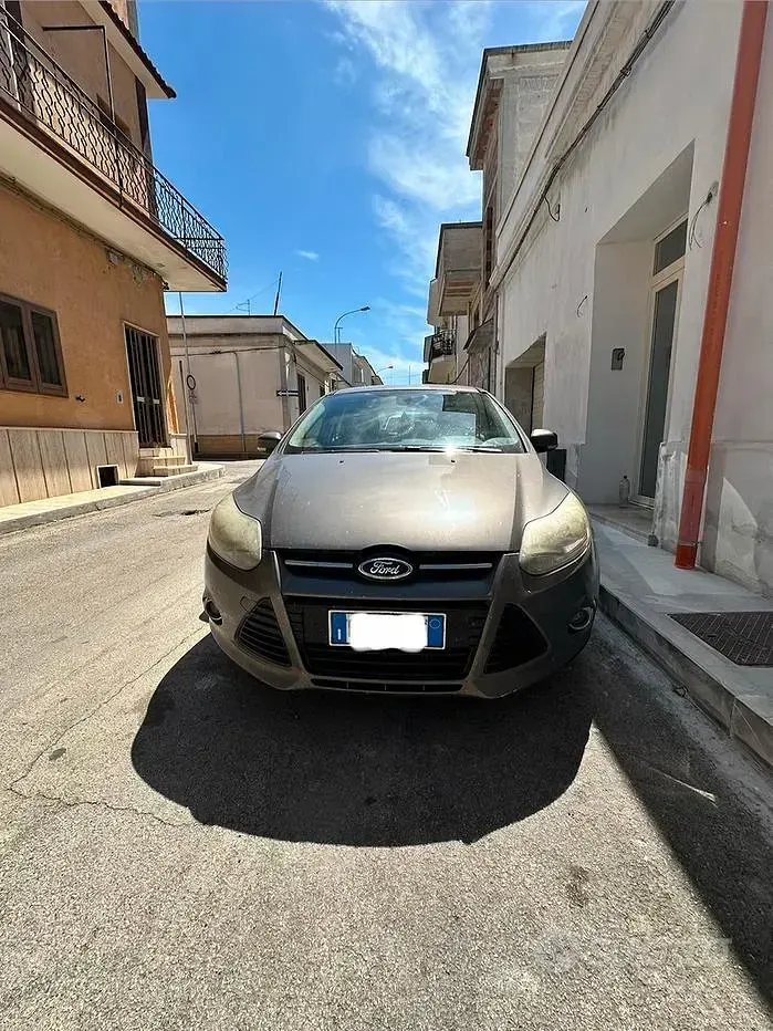 Usata Ford Focus 95 CV (69 kW) 2011 Berlina