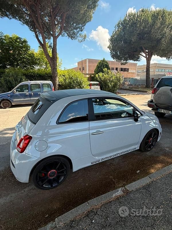 Usata Abarth 595C Turismo 165 CV (121 kW) 2021 Grigio Cabrio