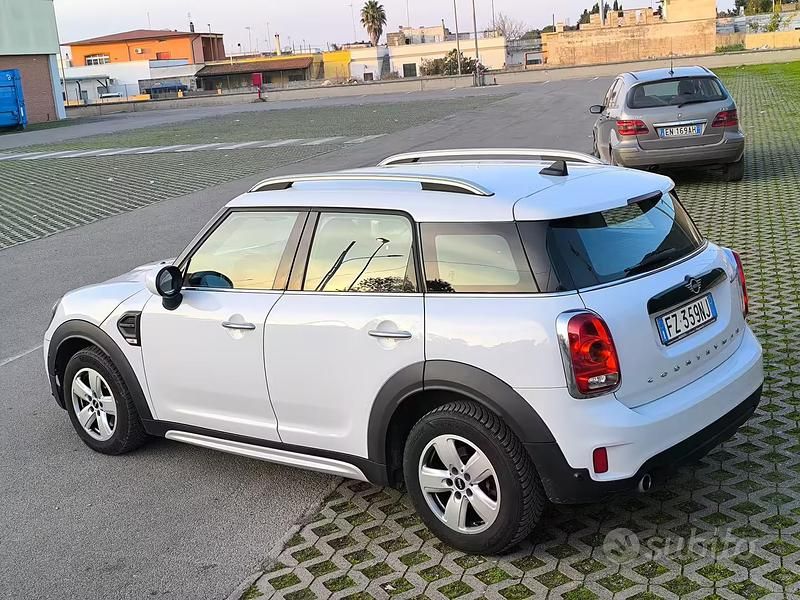 Usata Mini Cooper D Countryman Business 150 CV (110 kW) 2019 Bianco SUV