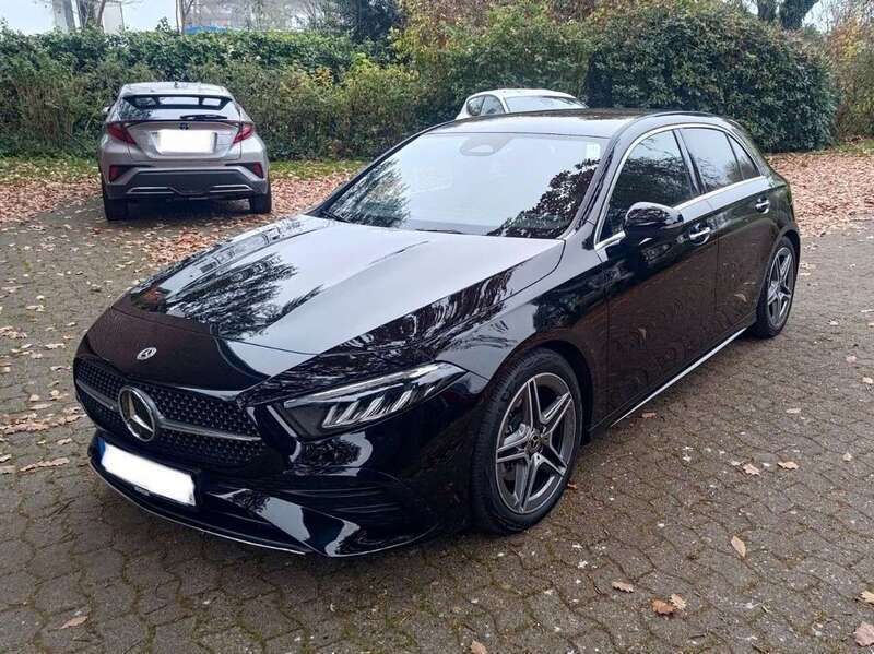 Usata Mercedes A180 AMG Line Premium 116 CV (85 kW) 2023 Nero Berlina