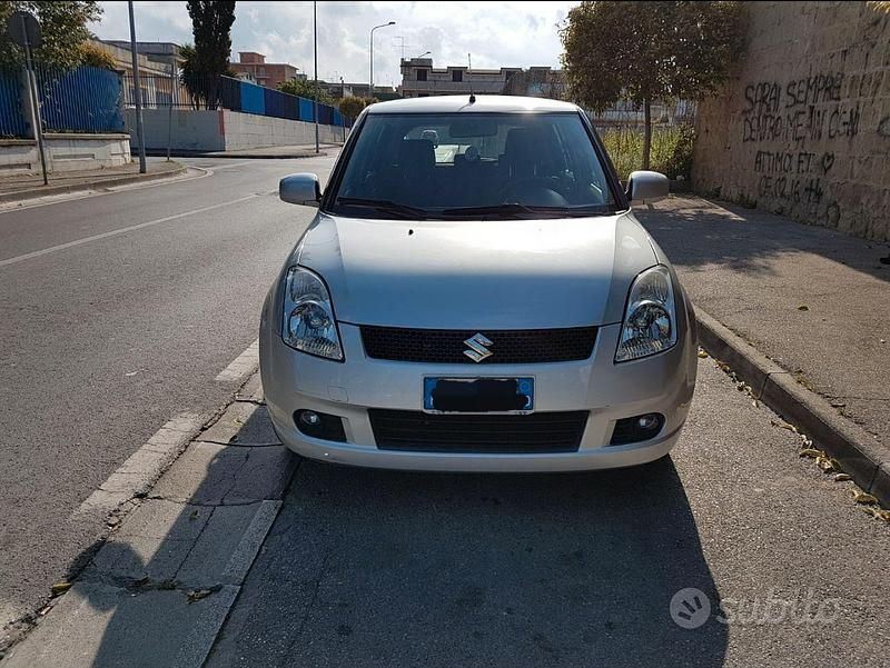 Usata 2006 Suzuki Swift | 2199 € (Buon prezzo) - Immagine 1/4