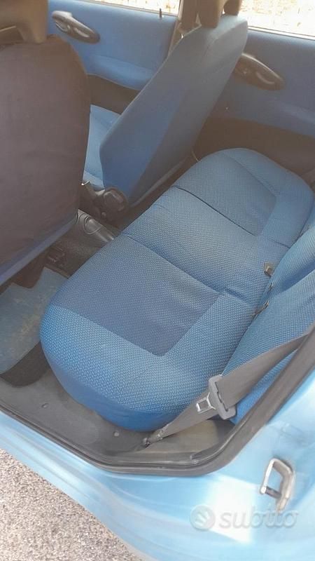 Usata Fiat Punto 70 CV (51 kW) 2001 Utilitaria