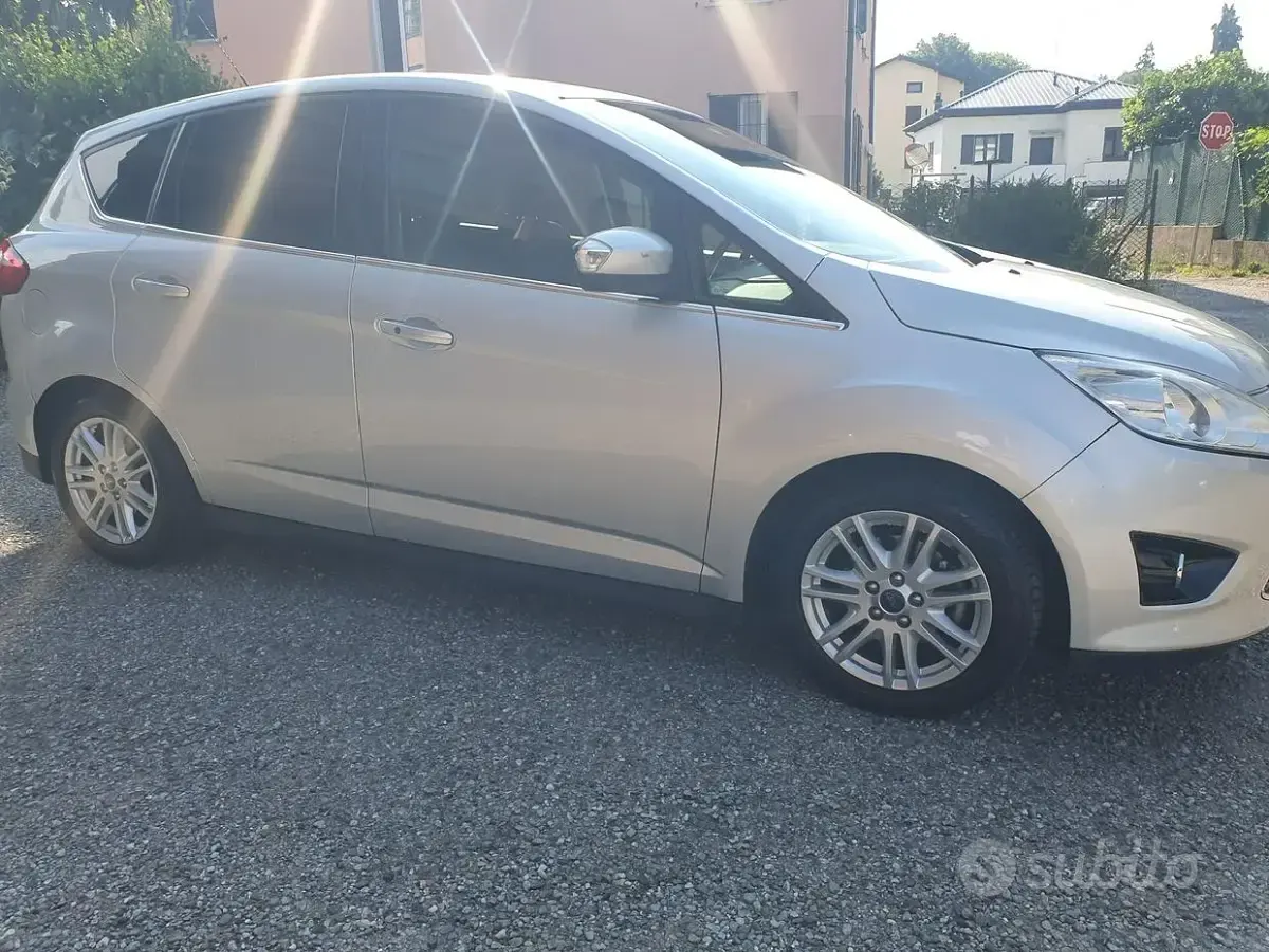 Usata Ford C-MAX Titanium 116 CV (85 kW) 2014 Grigio Monovolume