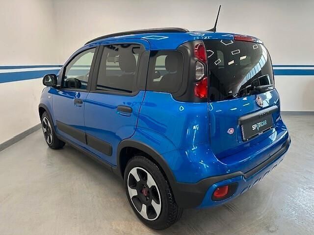 Usata Fiat Panda Cross Cross 70 CV (51 kW) 2024 Blu Utilitaria