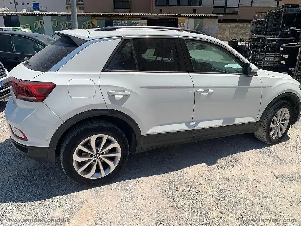 Usata VW T-Roc Life 116 CV (85 kW) 2025 Bianco SUV