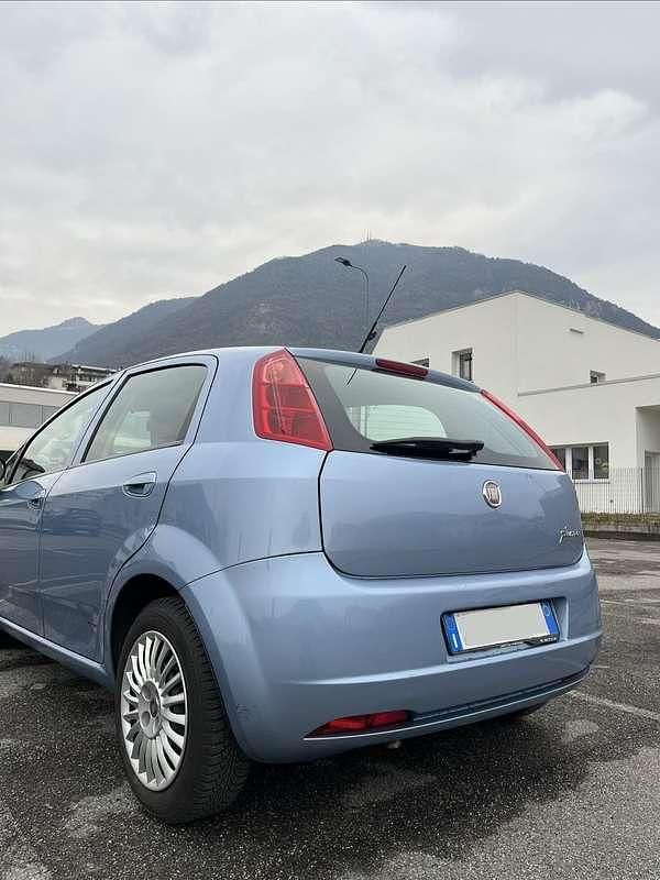 Usata Fiat Grande Punto 65 CV (47 kW) 2008 Blu/azzurro Utilitaria