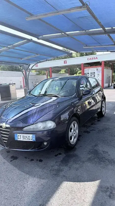 Usata Alfa Romeo 147 Exclusive 120 CV (88 kW) 2005 Utilitaria