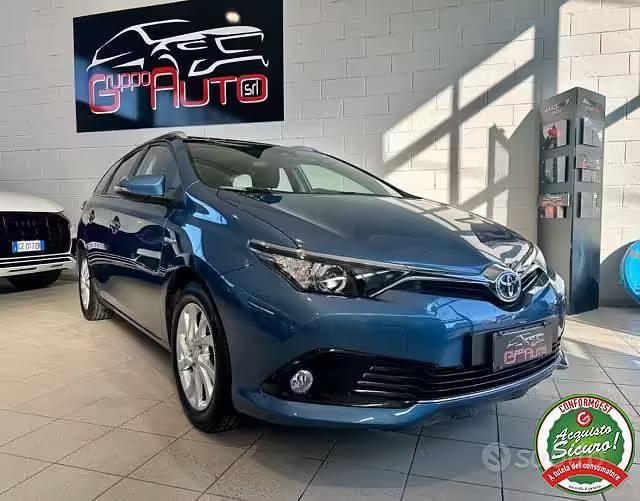 Usata Toyota Auris Touring Sports Business Edition 99 CV (72 kW) 2019 Blu Station wagon