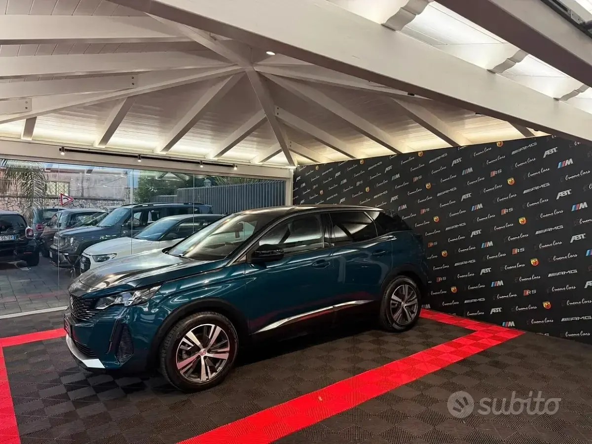 Usata Peugeot 3008 Allure 131 CV (96 kW) 2023 Grigio SUV