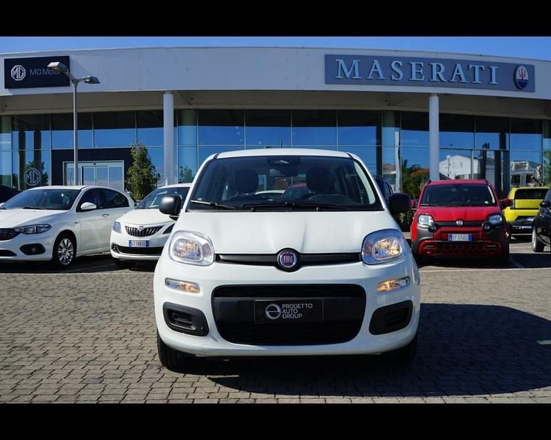 Usata Fiat Panda 70 CV (51 kW) 2024 Bianco divino Utilitaria
