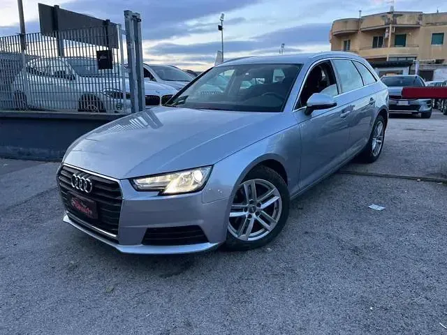 Usata Audi A4 Business 150 CV (110 kW) 2017 Grigio Station wagon