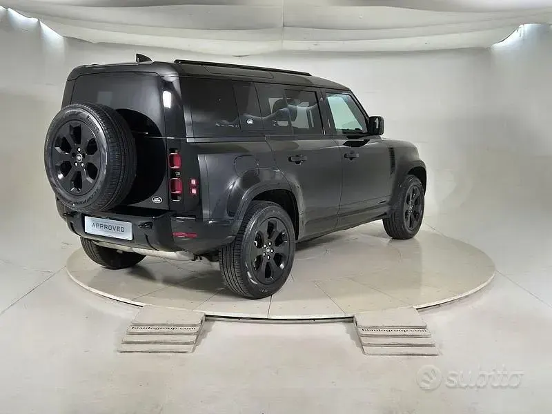 Usata Land Rover Defender 249 CV (183 kW) 2023 Nero SUV
