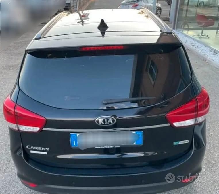Usata Kia Carens 116 CV (85 kW) 2016 Nero Monovolume