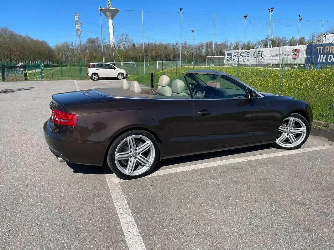 Usata Audi A5 Cabriolet Ambiente 239 CV (175 kW) 2010 Marrone Cabrio