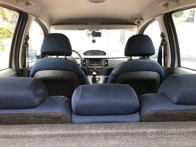 Usata Fiat Idea 95 CV (69 kW) 2011 Grigio Monovolume