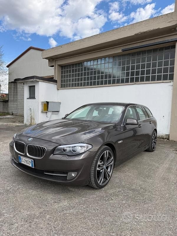 Usata BMW 520 M Sport 183 CV (134 kW) 2012 Marrone Station wagon