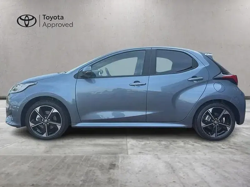 Nuova Toyota Yaris Hybrid Premium 92 CV (67 kW) 2026 SUV