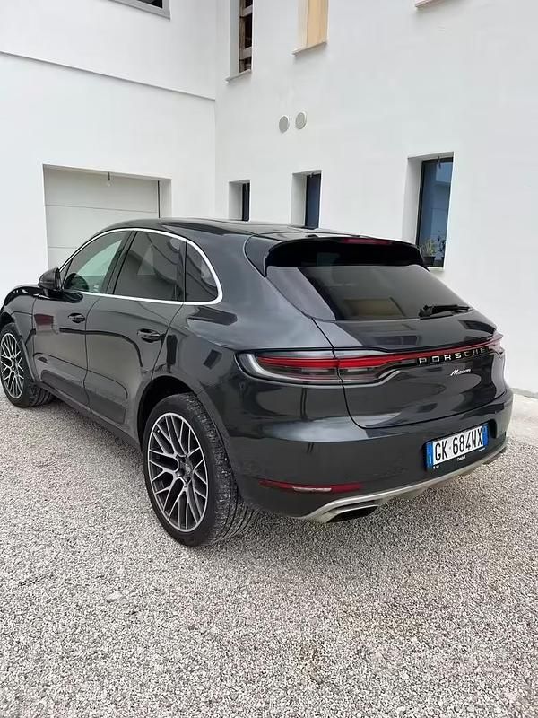 Usata Porsche Macan 245 CV (180 kW) 2021 Grigio SUV