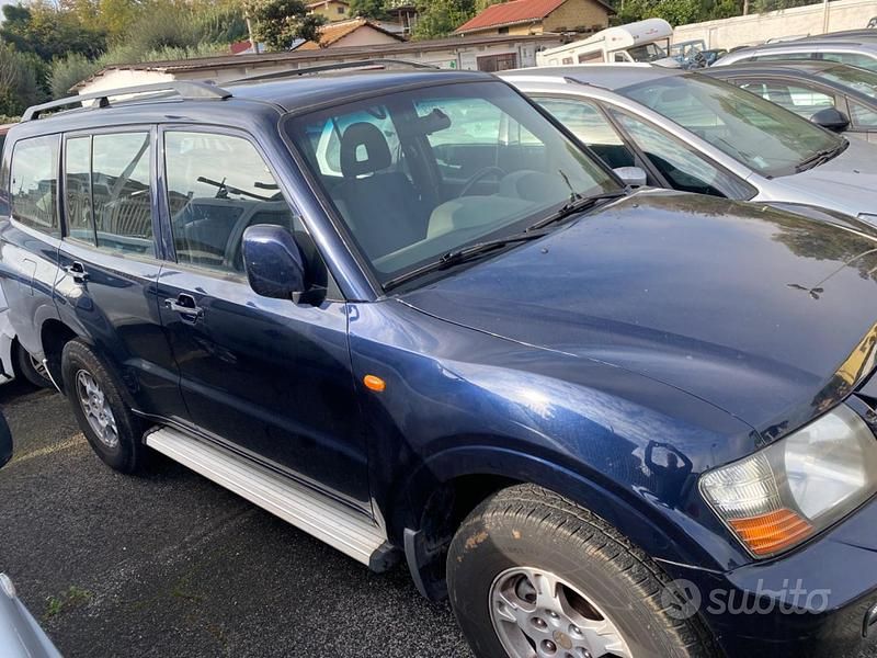 Usata Mitsubishi Pajero 115 CV (84 kW) 2003 Blu SUV