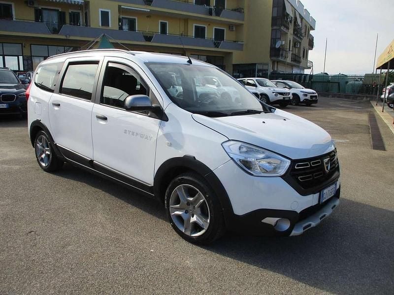 Usata Dacia Lodgy Stepway 116 CV (85 kW) 2022 Bianco Monovolume