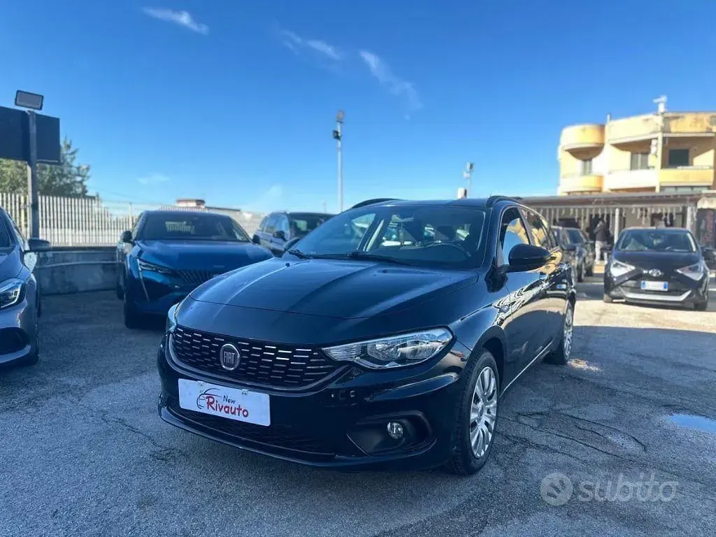 Usata Fiat Tipo Lounge 120 CV (88 kW) 2017 Blu Station wagon
