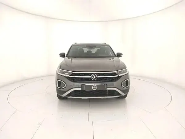Usata VW T-Roc Style 150 CV (110 kW) 2023 Grigio SUV