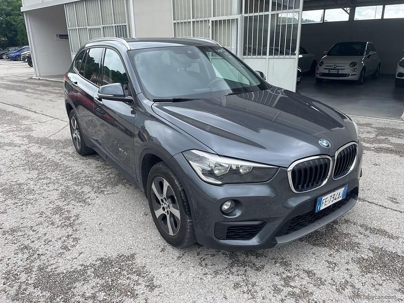 Usata BMW X1 Advantage 150 CV (110 kW) 2016 Nero SUV
