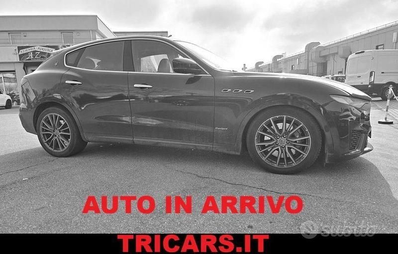 Usata Maserati Levante 275 CV (202 kW) 2018 Nero SUV