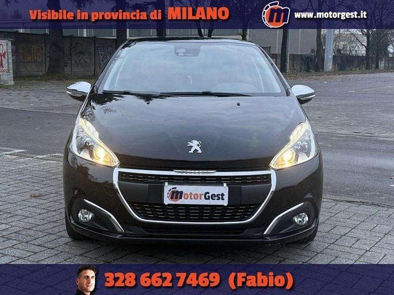 Usata Peugeot 208 Signature Sky 102 CV (75 kW) 2019 Nero Utilitaria