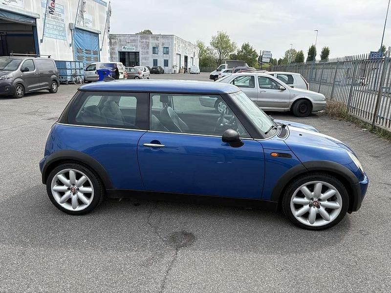 Usata Mini ONE 90 CV (66 kW) 2005 Utilitaria