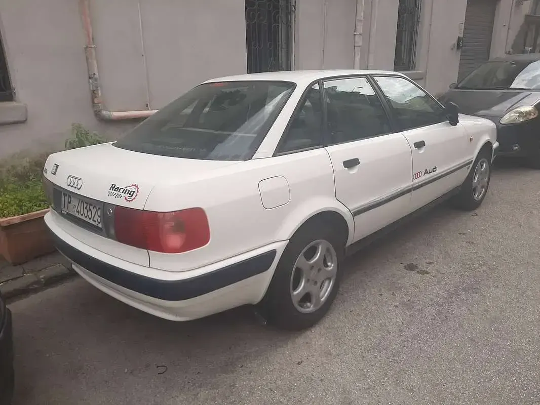 Usata Audi 80 90 CV (66 kW) 1993 Bianco Berlina