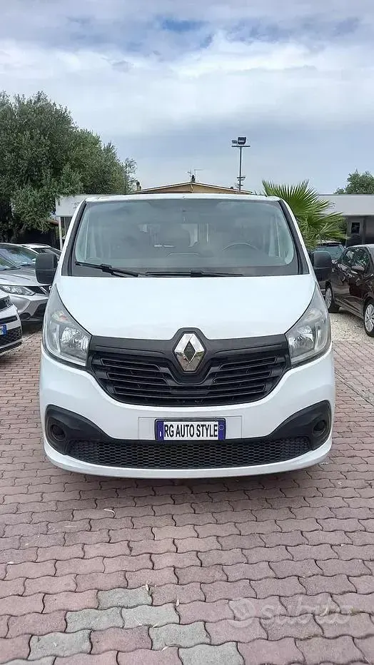 Usata Renault Trafic 95 CV (69 kW) 2017 Bianco Monovolume