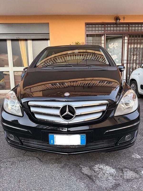 Usata Mercedes B200 2007 Nero Monovolume