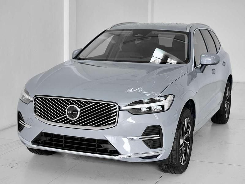 Nuova Volvo XC60 Plus 250 CV (183 kW) 2025 Vapour grey SUV