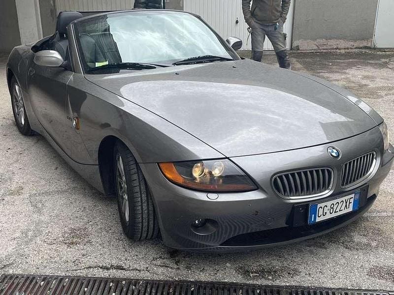 Usata BMW Z4 192 CV (141 kW) 2003 Grigio Cabrio