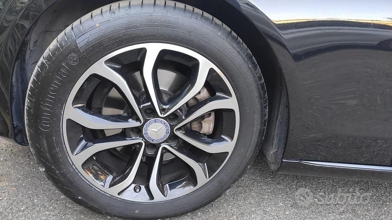 Usata Mercedes C220 170 CV (125 kW) 2016 Nero Station wagon