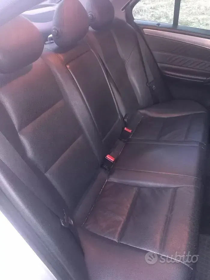 Usata Mercedes C220 Sport Edition 150 CV (110 kW) 2006 Grigio Berlina