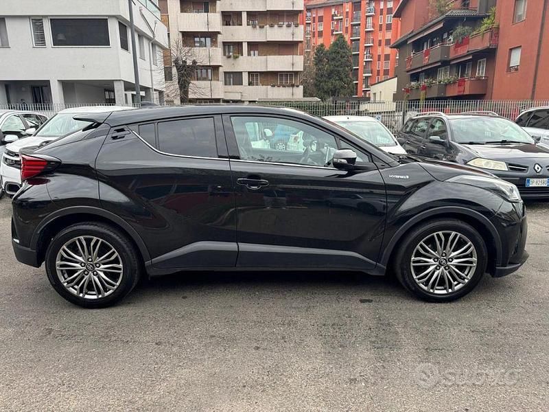 Usata Toyota C-HR Edition 98 CV (72 kW) 2021 Nero SUV