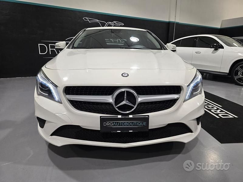 Usata Mercedes CLA200 136 CV (100 kW) 2016 Bianco Berlina