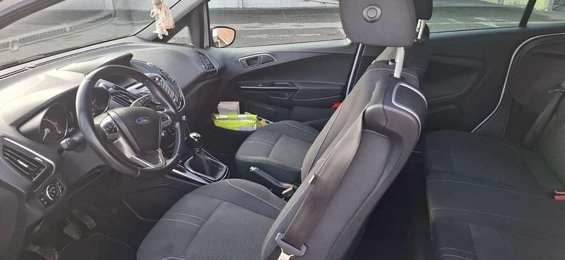 Usata Ford B-MAX Titanium X 75 CV (55 kW) 2017 Bianco Monovolume