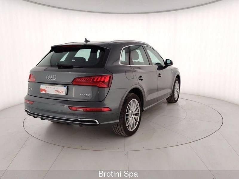 Usata Audi Q5 S-line plus 190 CV (139 kW) 2019 Grigio metallizzato SUV