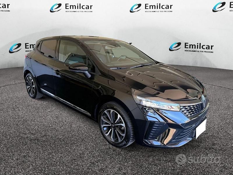 Usata Renault Clio V 90 CV (66 kW) 2024 Nero Berlina