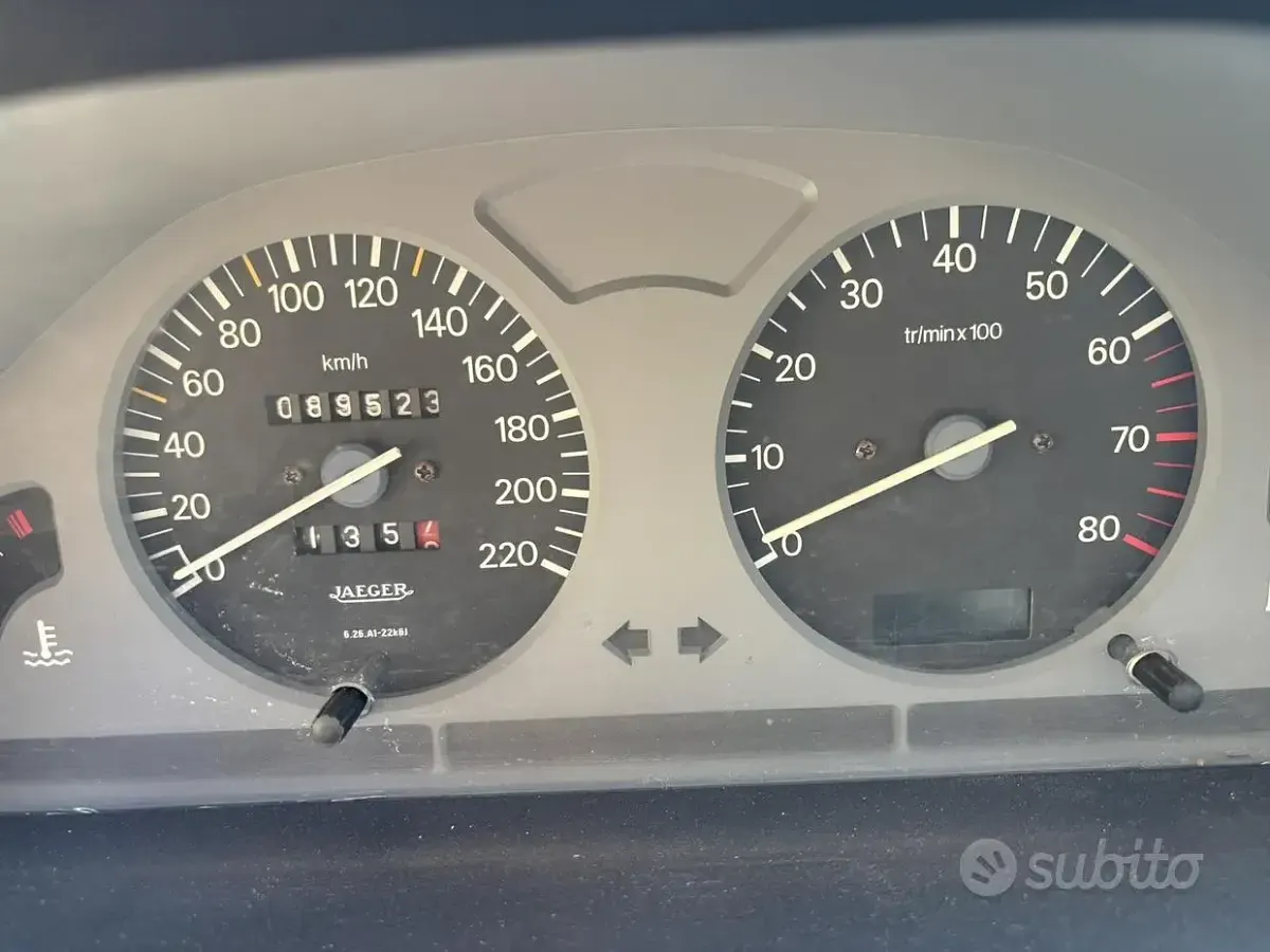 Usata Peugeot 106 75 CV (55 kW) 1996 Utilitaria