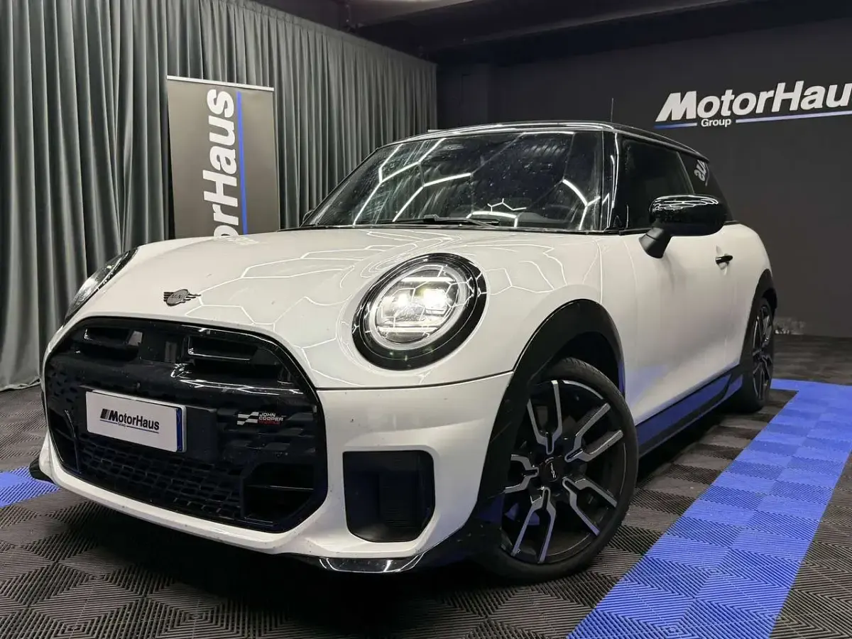 Usata Mini John Cooper Works 204 CV (150 kW) 2024 Bianco Utilitaria