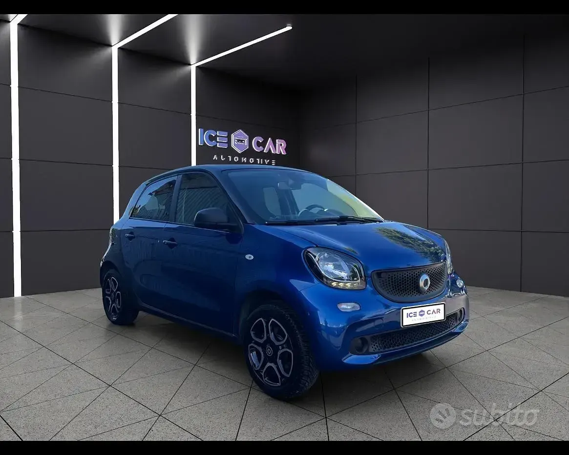 Usata Smart ForFour Passion 71 CV (52 kW) 2016 Blu Utilitaria